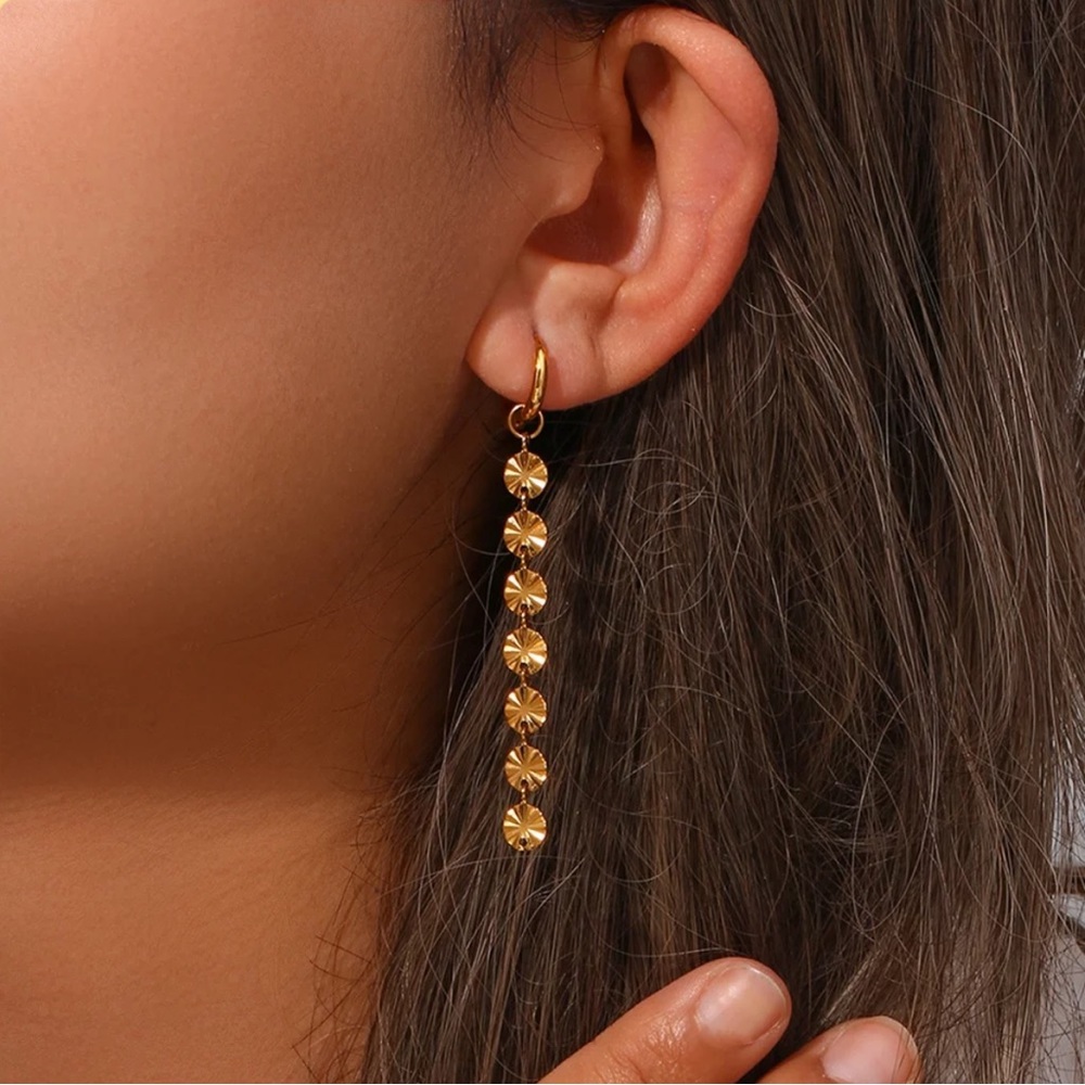 NEW TASSEL CHAIN 18K GOLD DANGLE DROP EARRINGS, NICE EARRINGS, CUTE EARRINGS - Picture 4 of 6